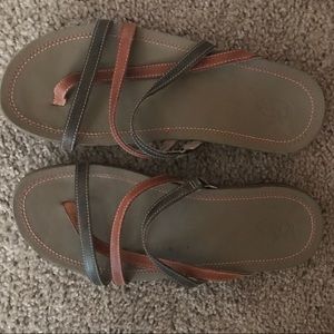 Chacos size 8